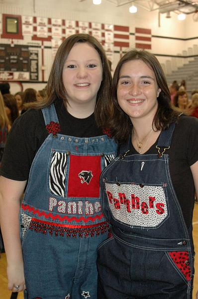 spirit02.jpg - 2007 - Colleyville HS Pep Rally (Spirit Sisters) - Stephanie & Melissa