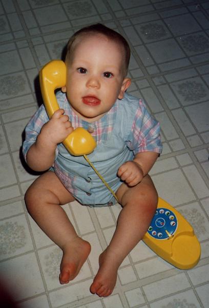 stephphone.jpg - 1991 - Home - Stephanie and her telephone